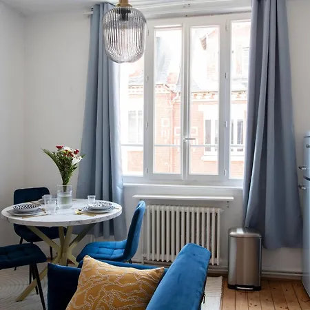 L'ecrin Bleu - A Quelques Min Du Centre-ville Apartment *